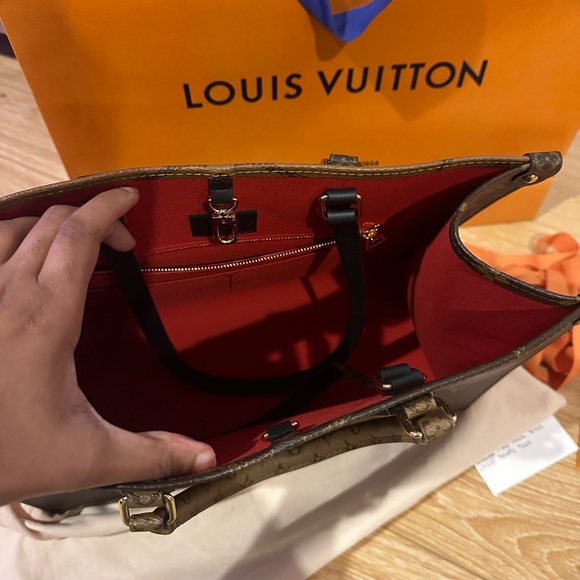 LV ON THE GO MM bag. Very new! Never used - Picture 2 of 7